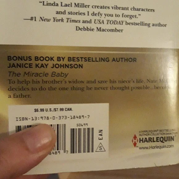 2 Linda Lael Miller Paperback Books, Creed's Honor, Ragged Rainbows - Picture 9 of 9